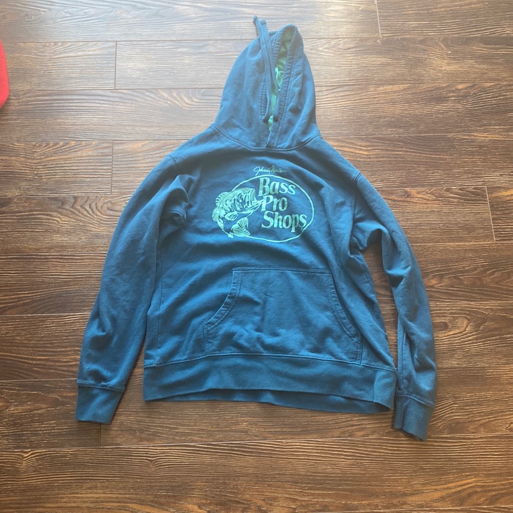 🔥🔥🔥Blue pro bass sweater no holes like new 10/10 🔥🔥🔥🔥